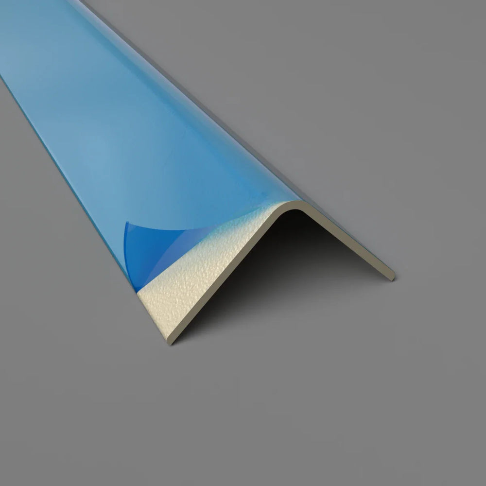 PVC Eckprofil elfenbein fuer Wandschutz strukturierte Oberflaeche