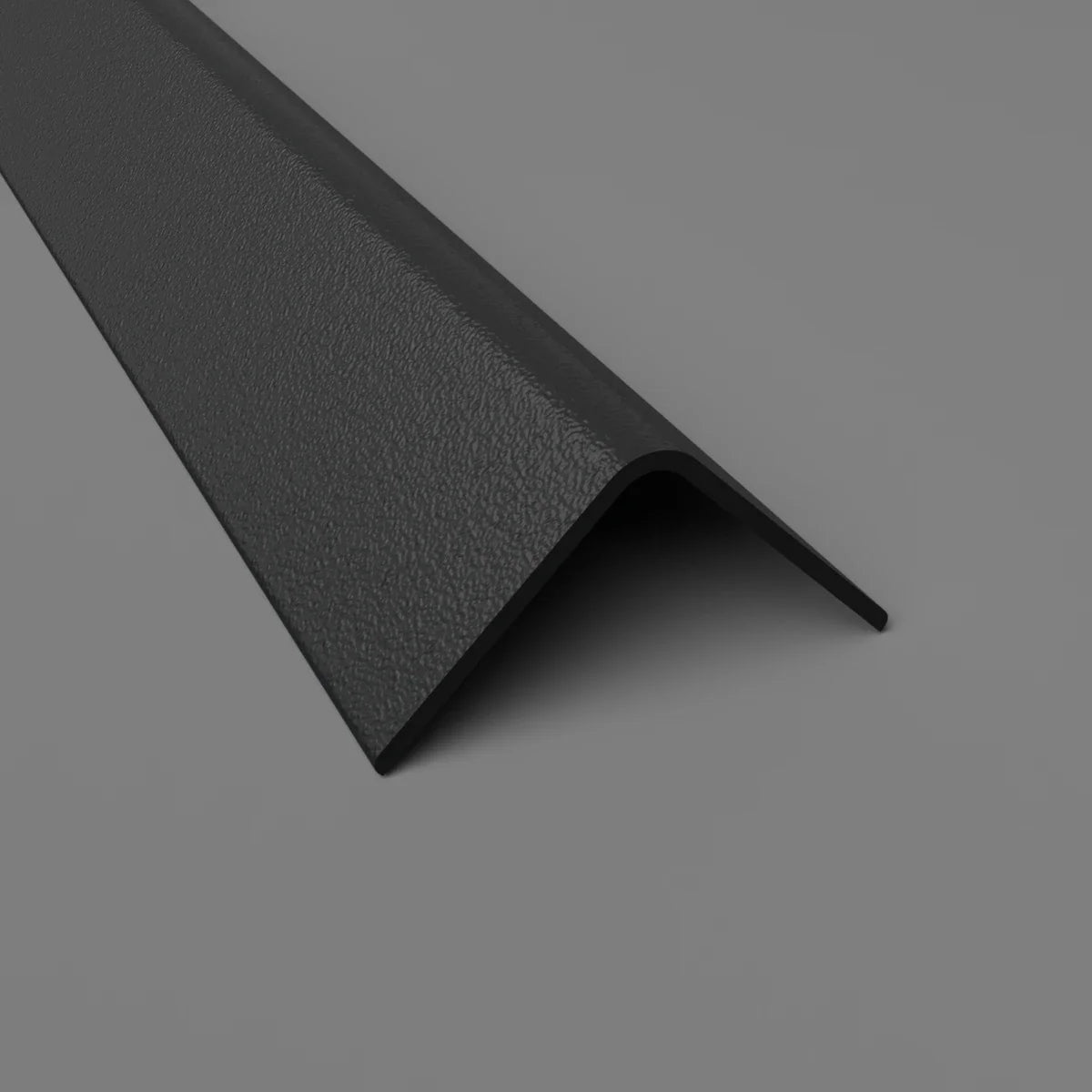 Winkelprofil fuer stossfesten Wandschutz PVC schwarz 50x50 mm