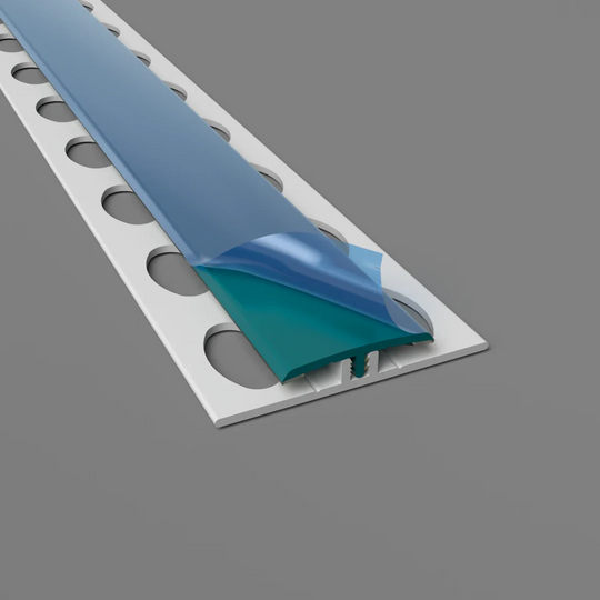Zweiteilige H-Trennleiste in aquamarin mit Schutzfolie – optimal für hygienische Wandverkleidungen